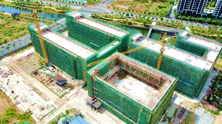 【奮戰(zhàn)三季度 打贏攻堅戰(zhàn)】柳州市明德小學2#、3#教學樓主體結(jié)構(gòu)通過驗收